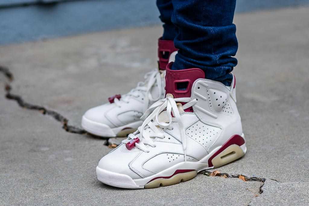 Air Jordan 6 Maroon
